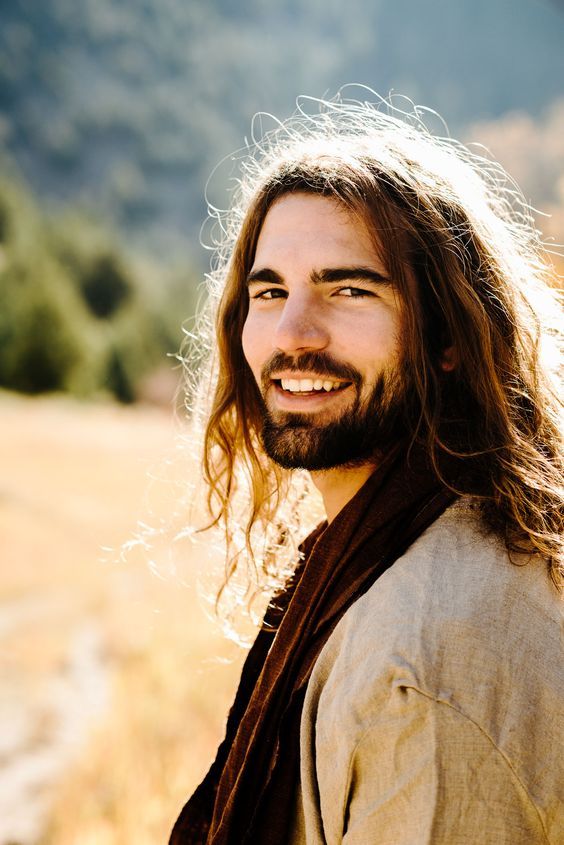 Ảnh Công Giáo-chân dung chúa Giêsu-Chúa cười 32